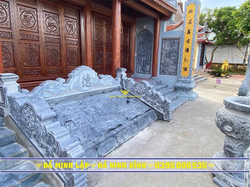 chiếu rồng đá, chắn chiếu , bịt bậc đá nhà thờ họ