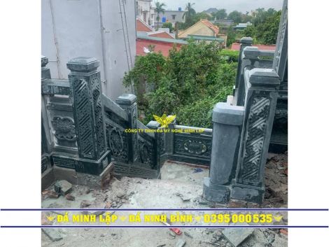 Lan can đá xanh rêu bưng sen thông phong cao 81cm - Mẫu 16