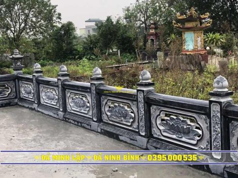 Lan can đá xanh đen, đục thông phong bông sen nở, nụ sen rời LC11