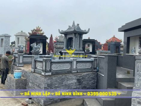 Lan Can Đá Xanh Đen Chạm Sen Hóa Cao 61cm - Mẫu 7