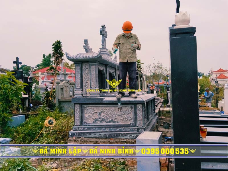 Lăng mộ đá gia đình đẹp tại Ninh Bình Lăng mộ đá gia đình đẹp tại Ninh Bình