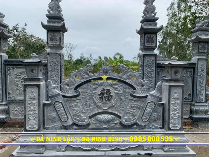 Mẫu cuốn thư đá lăng mộ chạm hoa văn ngũ phúc lâm môn sắc nét