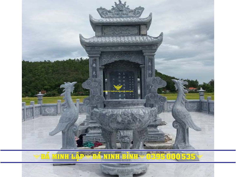 Mẫu hạc đá chầu đứng trên lưng rùa dùng làm đồ thờ Mẫu hạc đá chầu đứng trên lưng rùa dùng làm đồ thờ