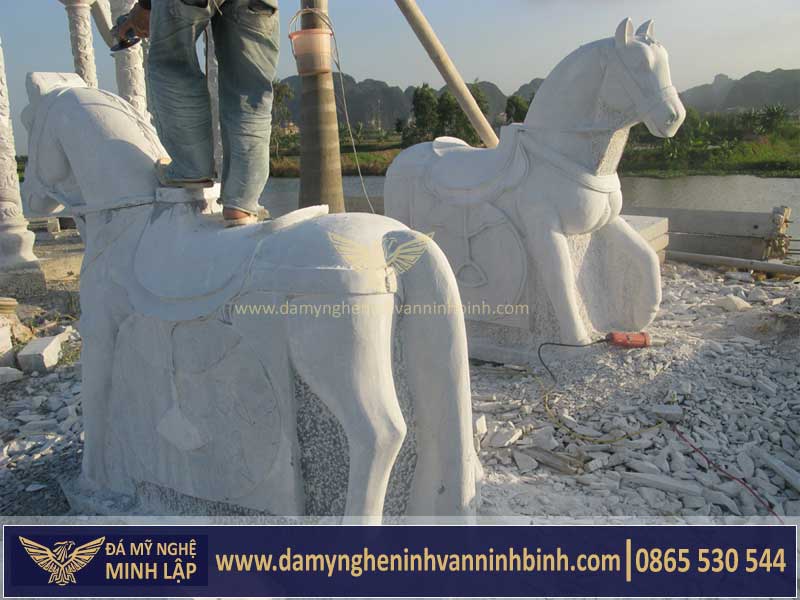 tượng ngựa đá đá Minh Lập