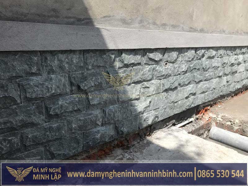 đá ốp chân móng đẹp của nhà thờ họ, từ đường