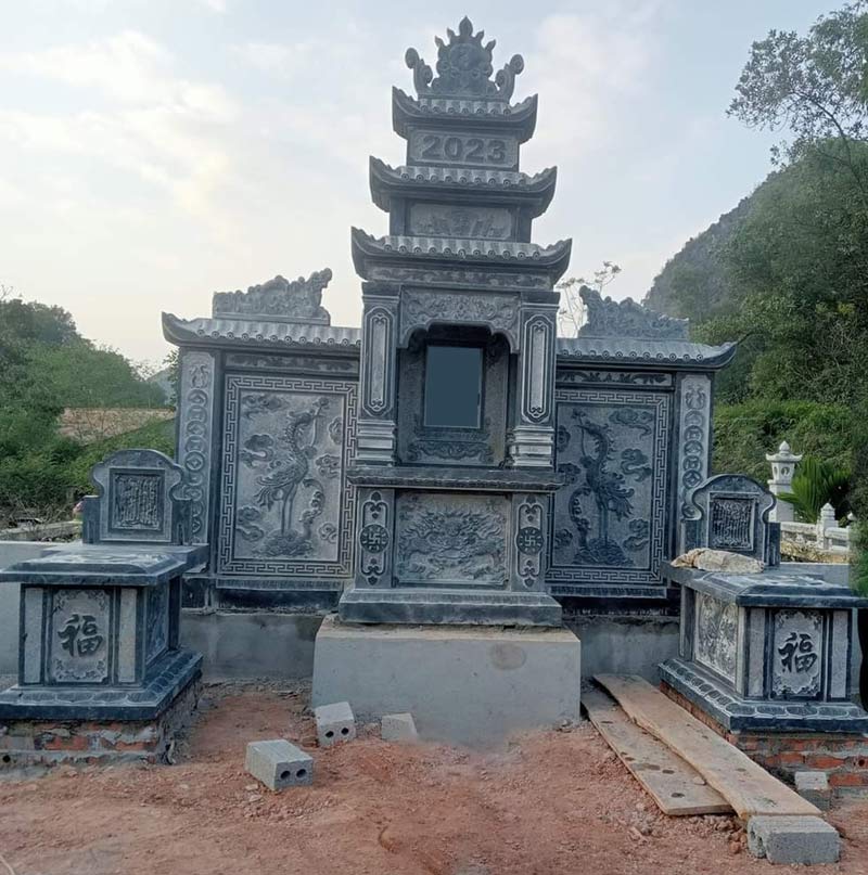 Khu lăng xanh đen đá Minh Lập