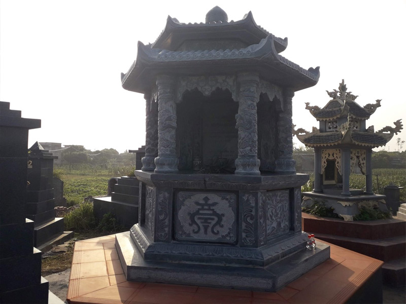 Khu lăng mộ cụ tổ đẹp đá Ninh Bình