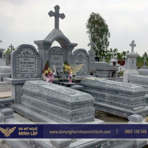 Mộ Đá Công Giáo ML02