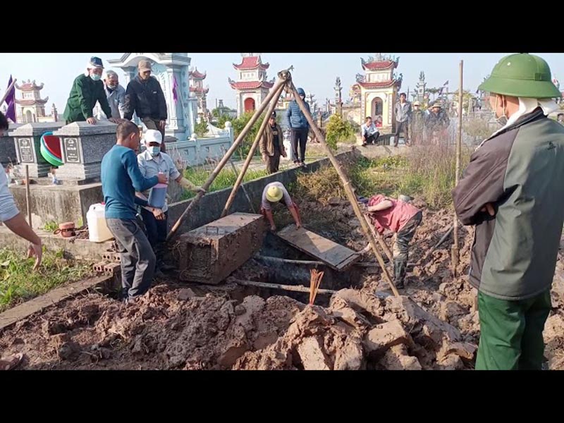 10+ Dấu Hiệu Nhận Biết Vị Trí Đất Vượng Khí Để An Táng 3 Ảnh Mô Tả Đất Vượng Khí Tại Đá Mỹ Nghệ Minh Lập