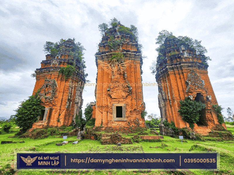 Tháp Dương Long – Di Tích Đá Cổ Chăm Pa Bình Định 3 Nét Độc Đáo Của Kiến Trúc Tháp Dương Long