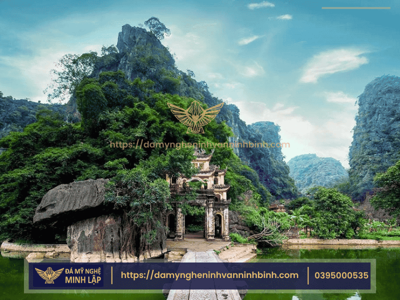 Tổng Quan Về Đền Thái Vi