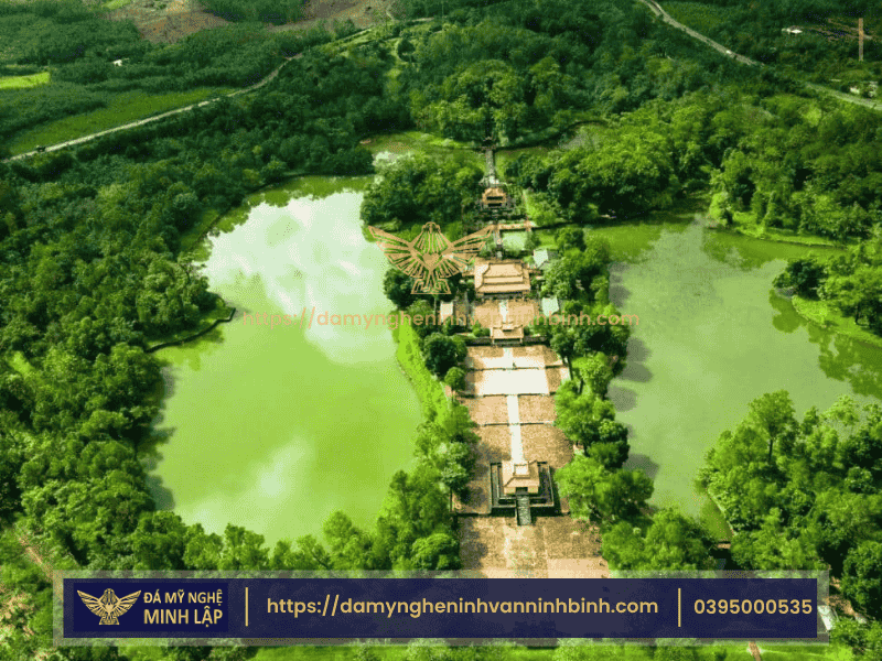 Ảnh Mô Tả Lăng Mộ Vua Minh Mạng Từ Đá Mĩ Nghệ Minh Lập