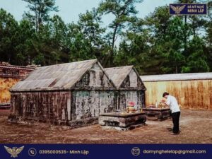 Khám phá Lăng mộ đá vua Gia Long và dấu ấn triều Nguyễn