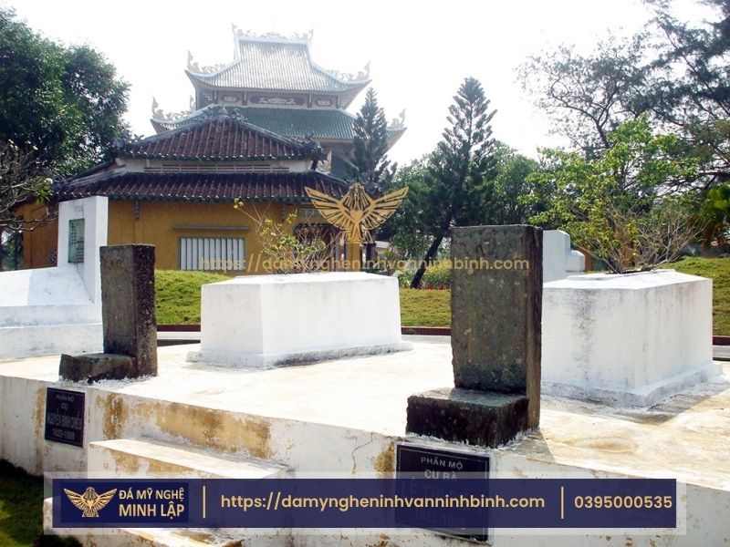Chất liệu đá và nghệ thuật chế tác tại Lăng Nguyễn Đình Chiểu