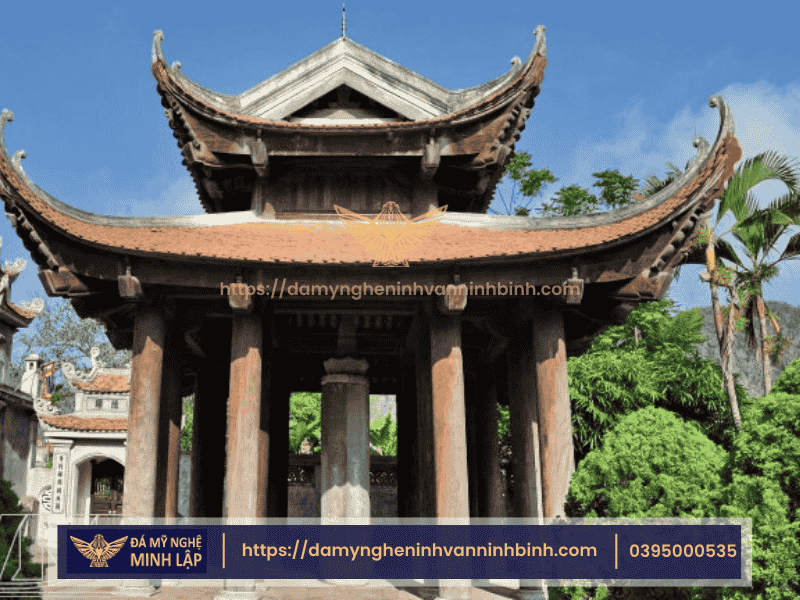 Giá Trị Tâm Linh Và Du Lịch Của Cột Kinh Đá