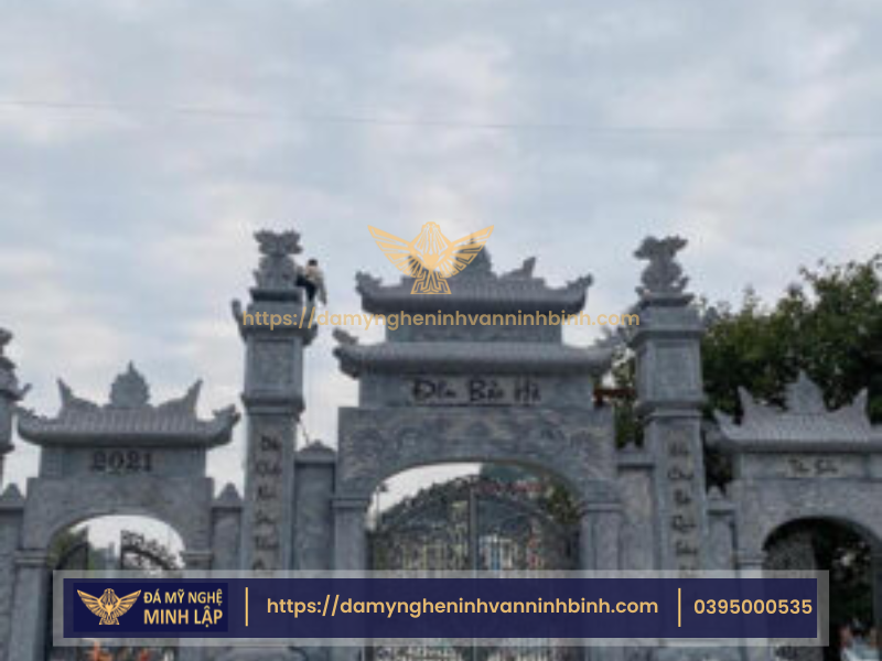 Cổng đá CĐ04 tại Đá Minh Lập