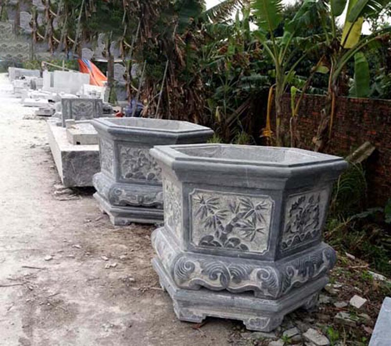 Với hơn 10 năm kinh nghiệm tại làng nghề Ninh Vân, Đá Mỹ Nghệ Minh Lập mang đến chậu cảnh đá tinh xảo, bền đẹp.
